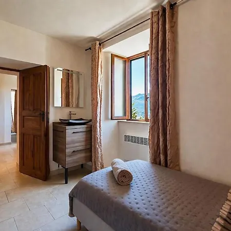 Appartement Maison Village Corse , Vue Exceptionnelle *